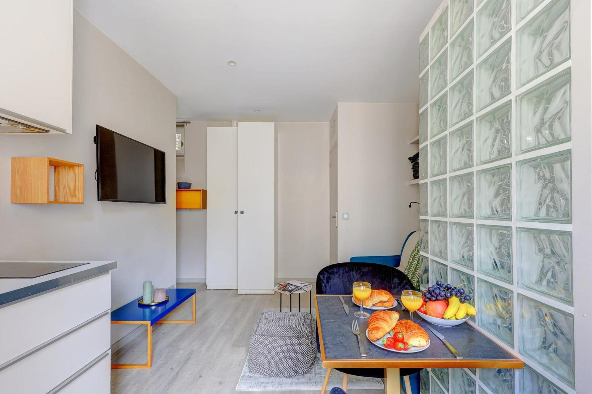Eiffel Tower & 7th Arrondissement - Cityapartmentstay Appartement Parijs